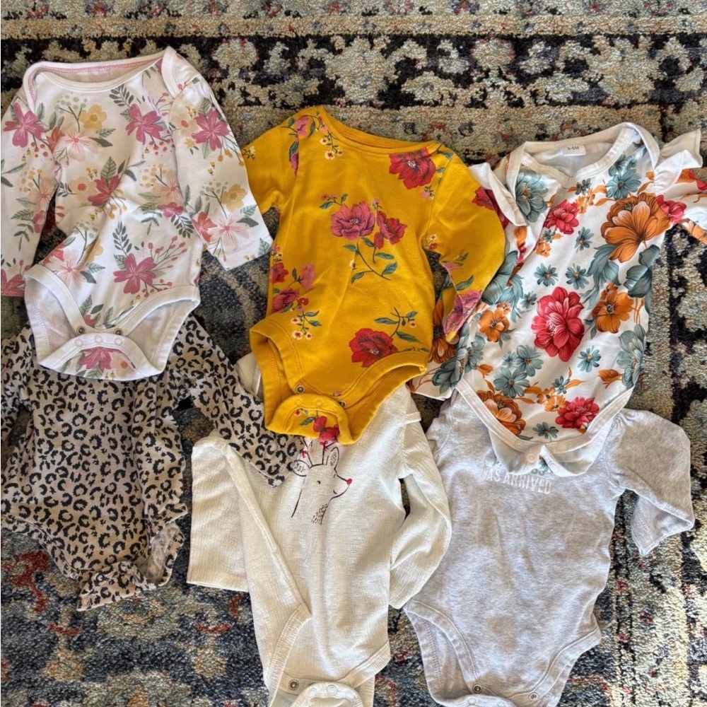 51 item lot of baby girl 3-6m clothes